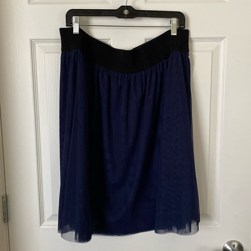 NWT Carmakoma Pull On Navy Tulle Princess Skirt Size M (Women’s Size 18) Lined